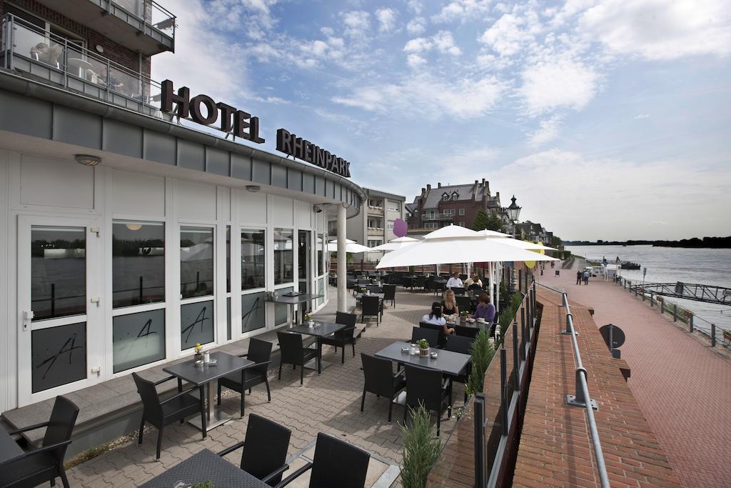 Hotel Rheinpark Rees Exteriör bild